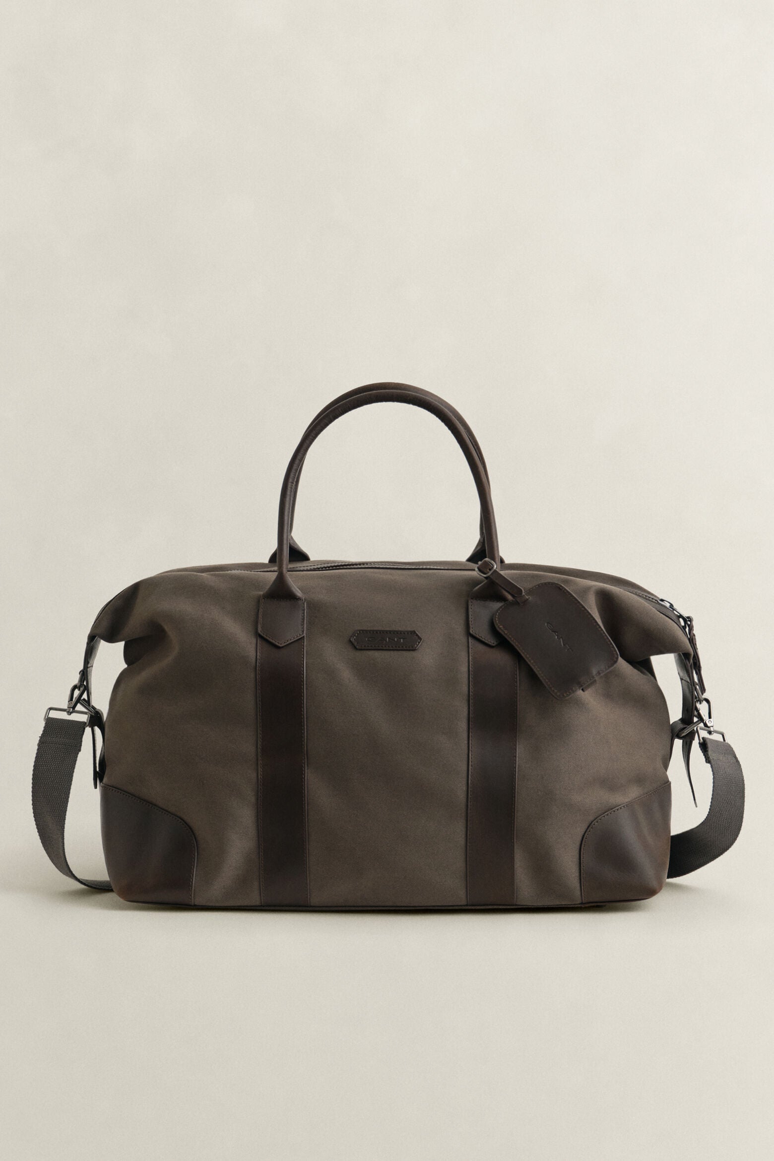 MODERN PREMIUM DUFFLE BAG